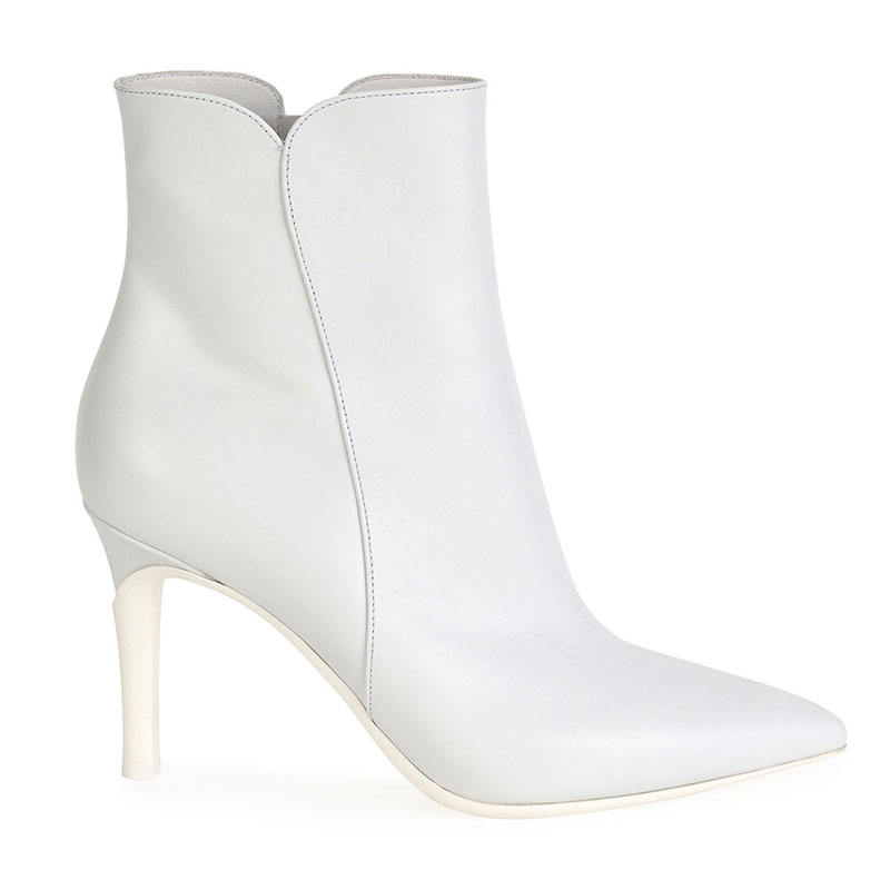 White Soft Pointed Zip Booties | Style Essentials | The Posh Guide White Soft Pointed Zip Booties | Style Essentials | The Posh Guide