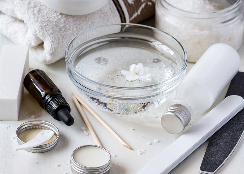 Ten Steps to a Beautiful Manicure 