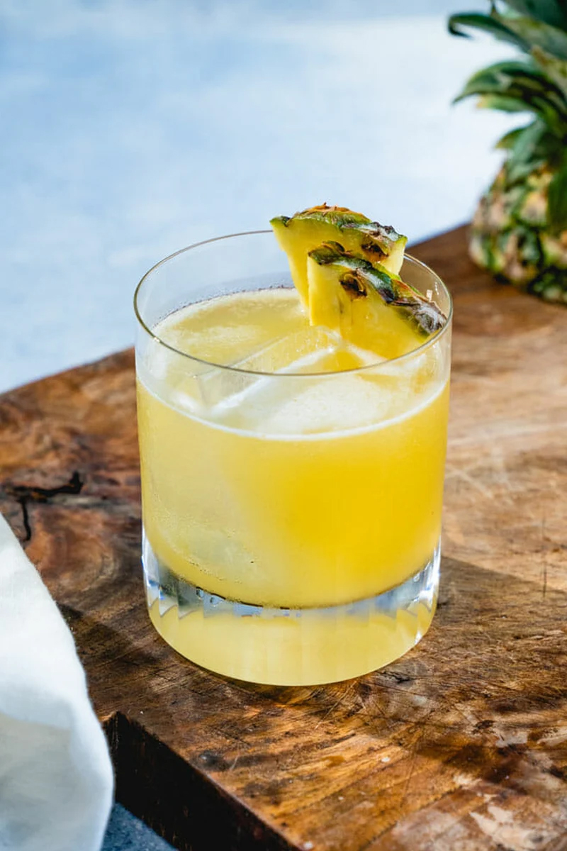 The 5 Best Citrus Cocktails to Make This Spring - Pineapple Margarita The 5 Best Citrus Cocktails to Make This Spring - Pineapple Margarita